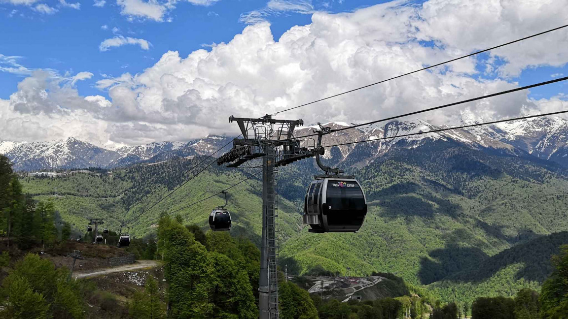 Фотография  для «День в горах»: курорты Красной Поляны и шоу фонтанов