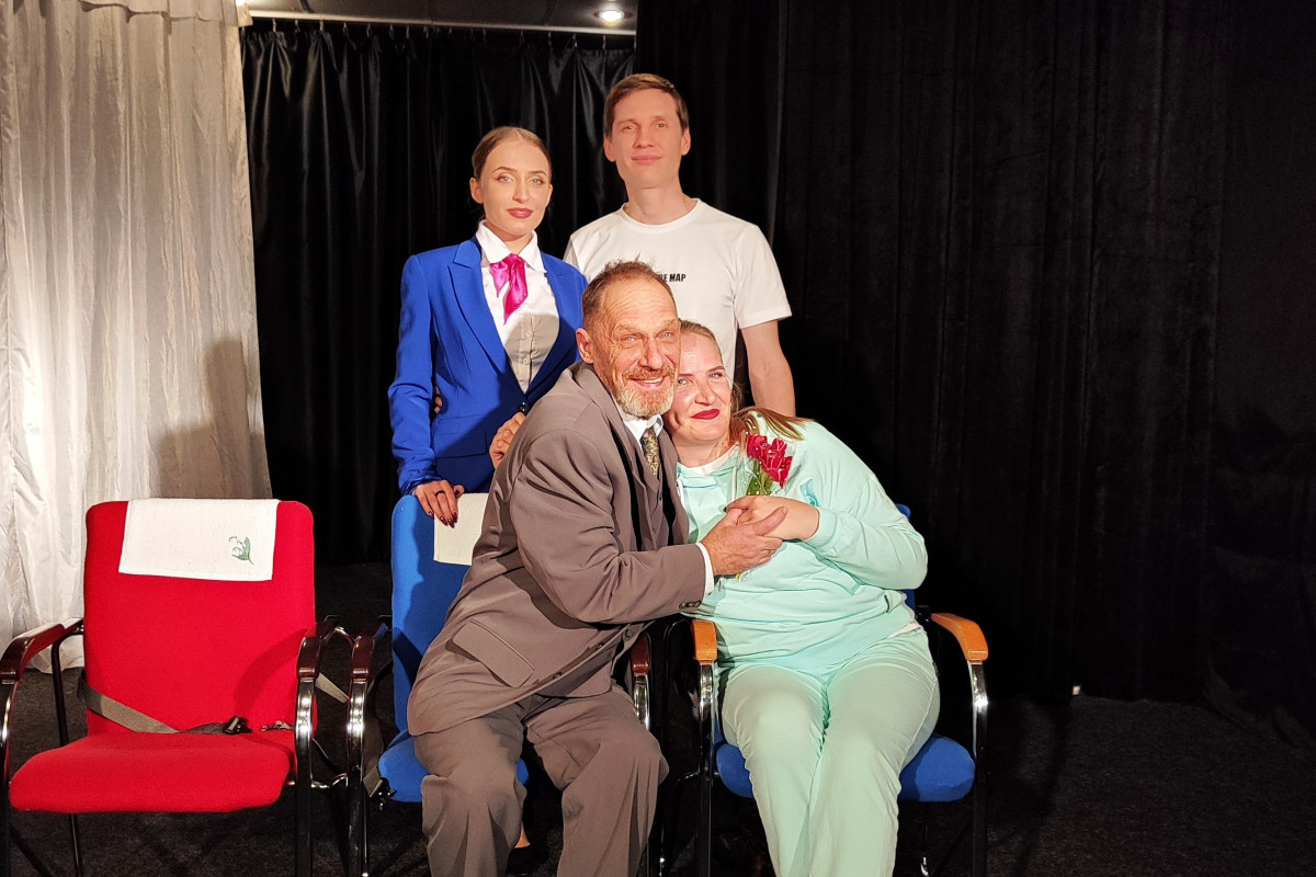 Фотография  для Двое в небе + стюардесса