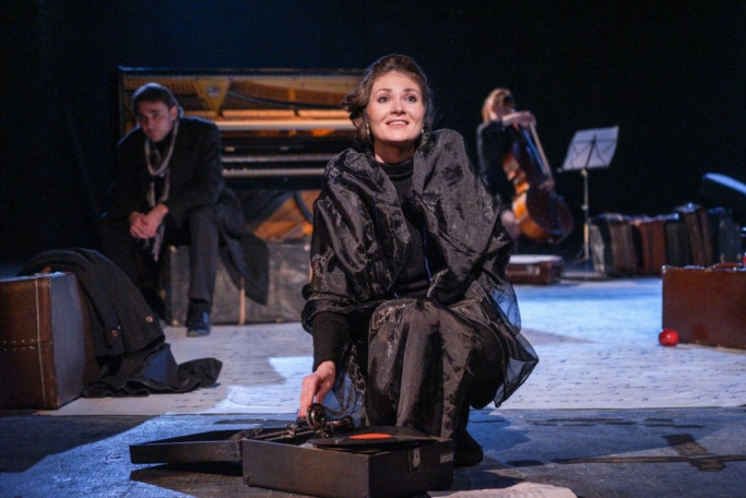 Фотография  для Небесные беглецы