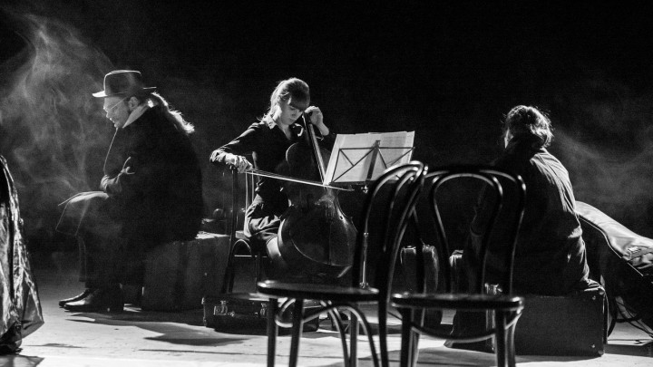 Фотография  для Небесные беглецы