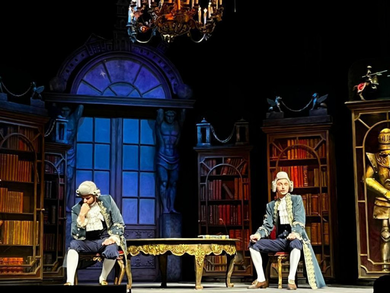 Фотография  для Чёрная курица