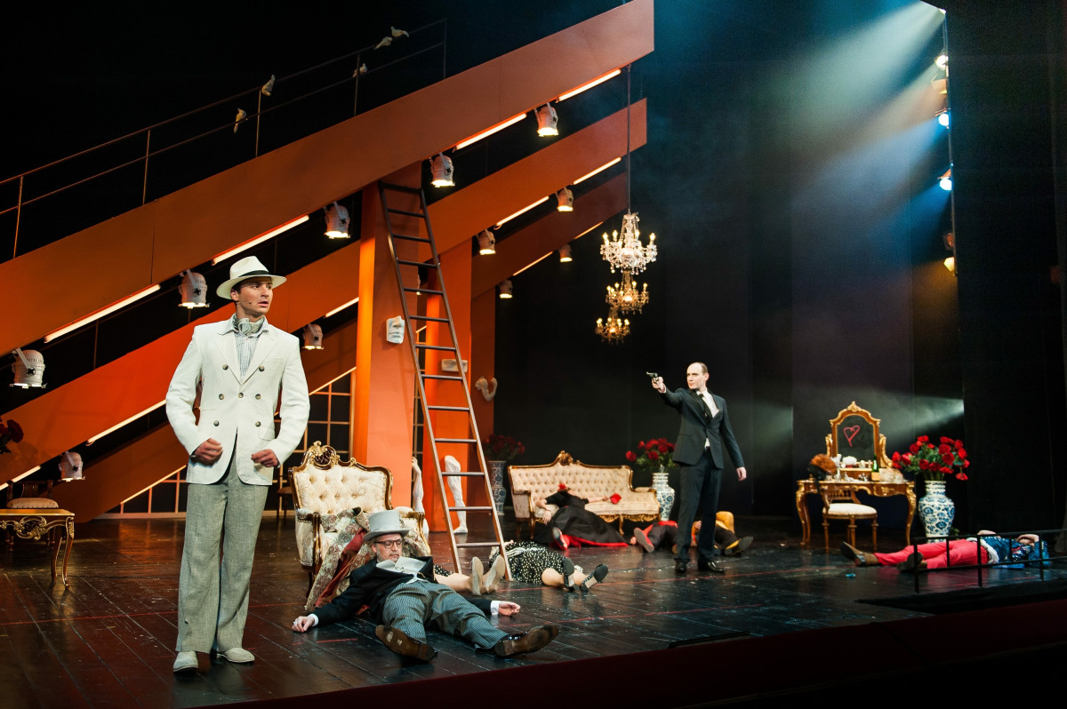 Фотография  для TheatreHD: Таланты и покойники