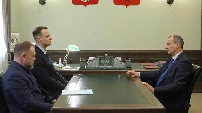 Бурлачко обсудил с новым министром туризма Кубани развитие курортной отрасли
