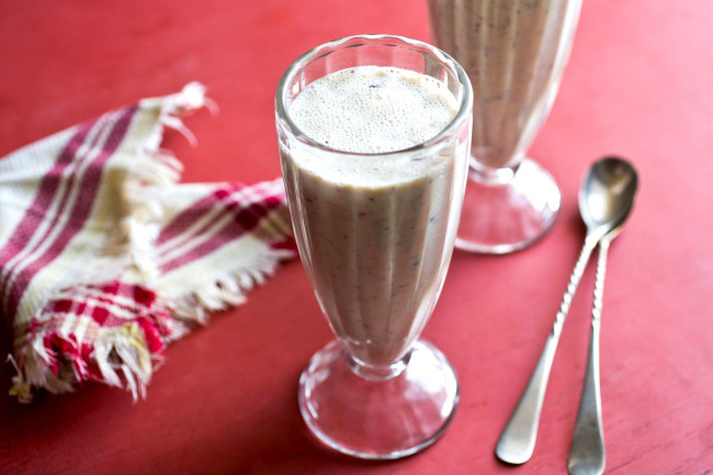 Обезжиренный молочный коктейль с клубникой: вкусный способ поддержать фигуру