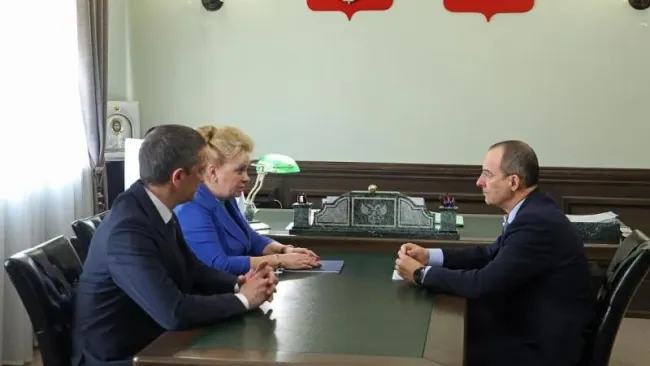 Бурлачко встретился с Масловой и Вовком для обсуждения развития Анапы