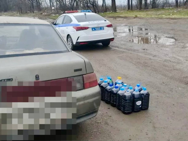 В Армавире полицейские изъяли 72 литра домашнего вина у водителя