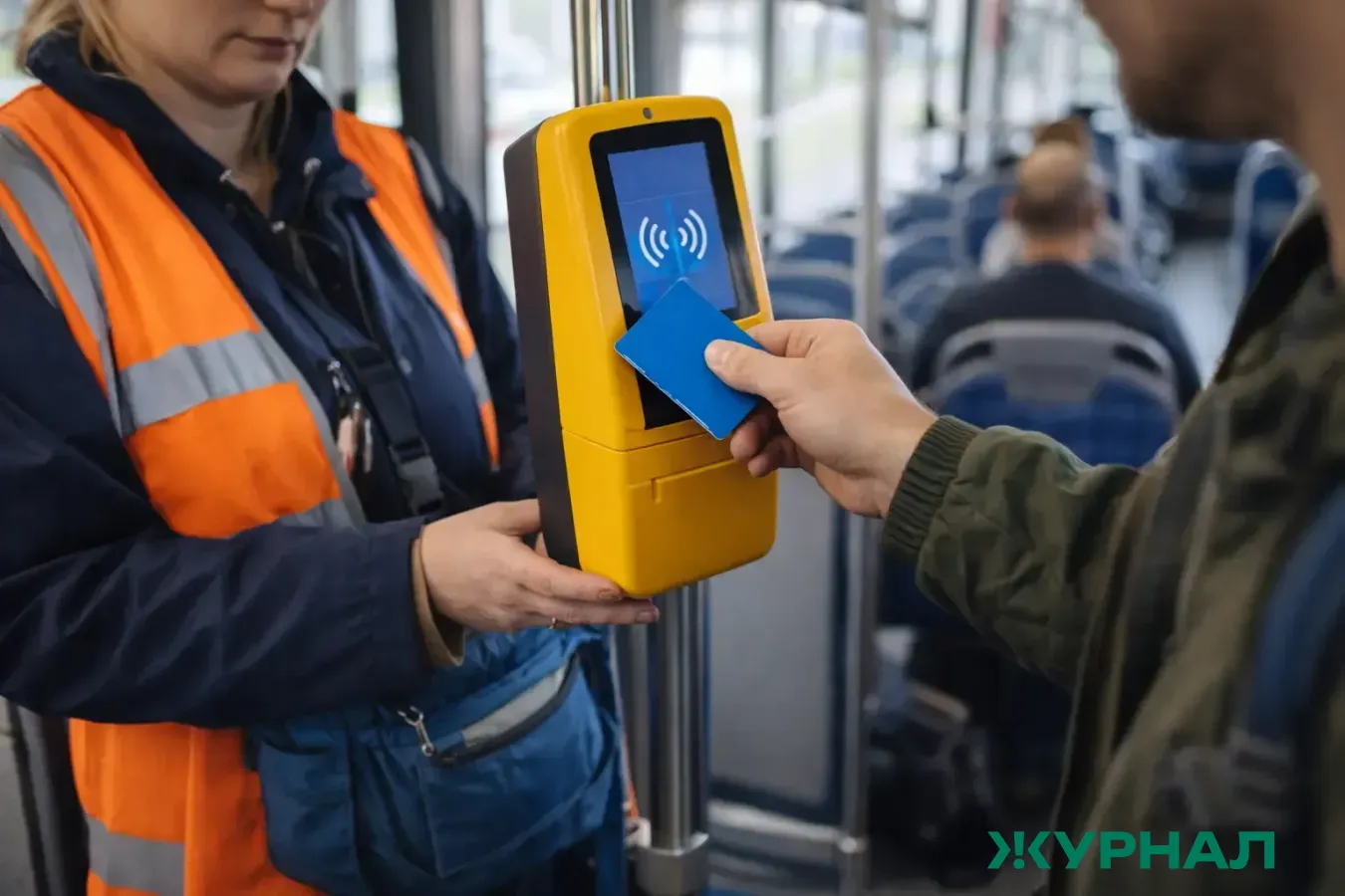 На Кубани сироты будут получать электронные проездные вместо компенсаций