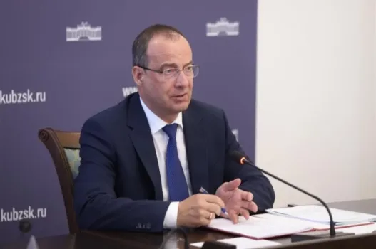 Юрий Бурлачко встретился с молодыми офицерами Кубани на торжественном приеме