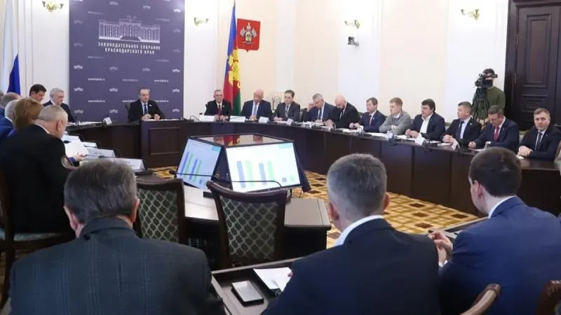 Депутаты ЗСК подвели итоги исполнения бюджета края за 2025 год