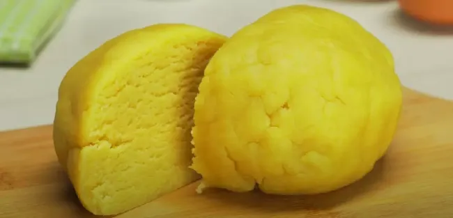 Как приготовить рассыпчатое тесто из 3 простых ингредиентов для вкусной выпечки