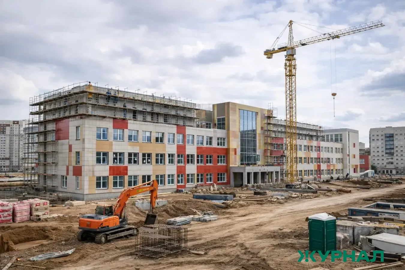 Суд взыскал более миллиарда рублей с застройщика школы в Сочи