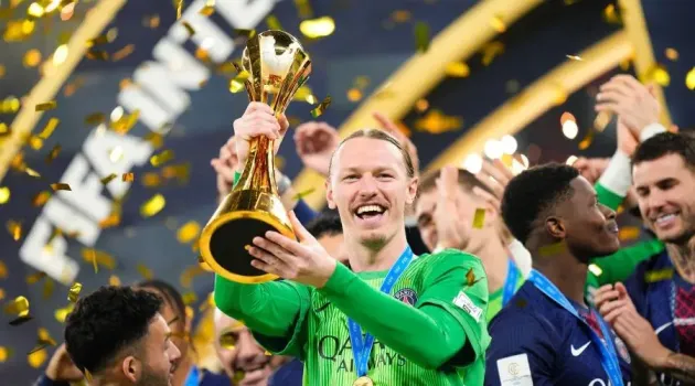 Сафонов впервые вошел в символическую сборную Лиги чемпионов