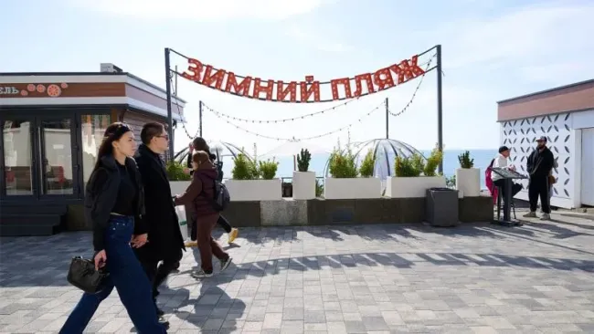 Зимние пляжи Сочи посещают более 300&thinsp;000 отдыхающих каждый месяц