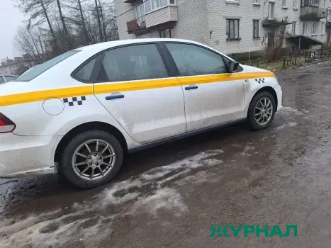 В Сочи продолжаются рейды против нелегальных таксистов на вокзалах и в аэропорту