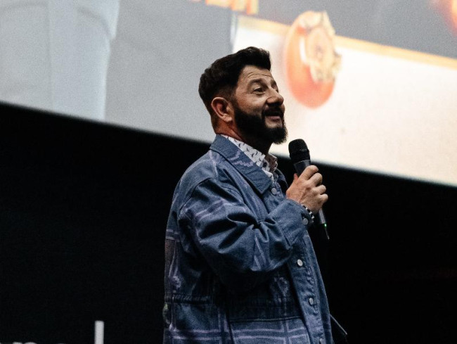 Михаил Галустян представил новый фильм в Краснодаре и рассказал о съемках в Индии