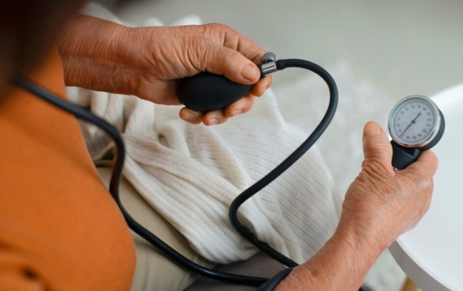 Как правильно измерять давление: 5 рекомендаций врача для точных результатов