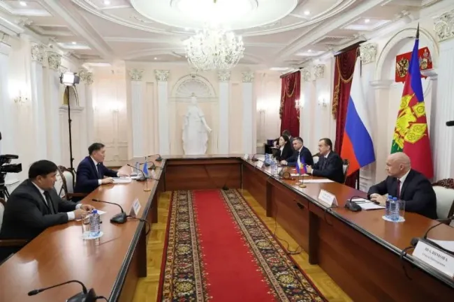 В Краснодаре состоялась встреча Кондратьева с консулом Казахстана
