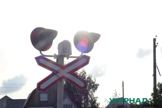 Столкновение поезда с грузовиком на Кубани: пострадали два человека