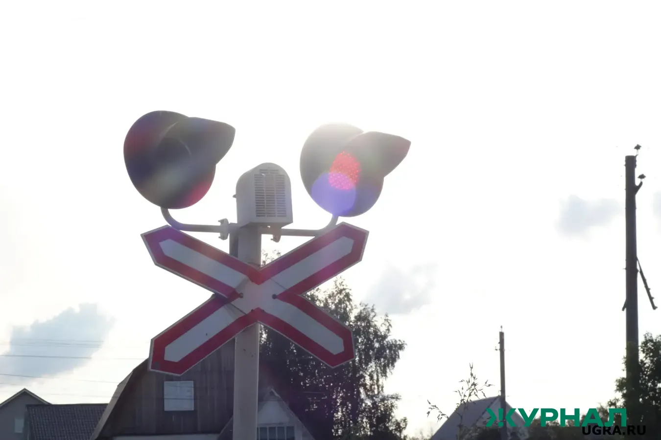 Столкновение поезда с грузовиком на Кубани: пострадали два человека