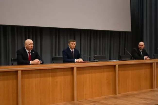 В Краснодарском крайсуде представили новых заместителей председателя