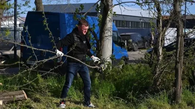 Евгений Наумов вместе с краснодарцами принял участие в городском субботнике