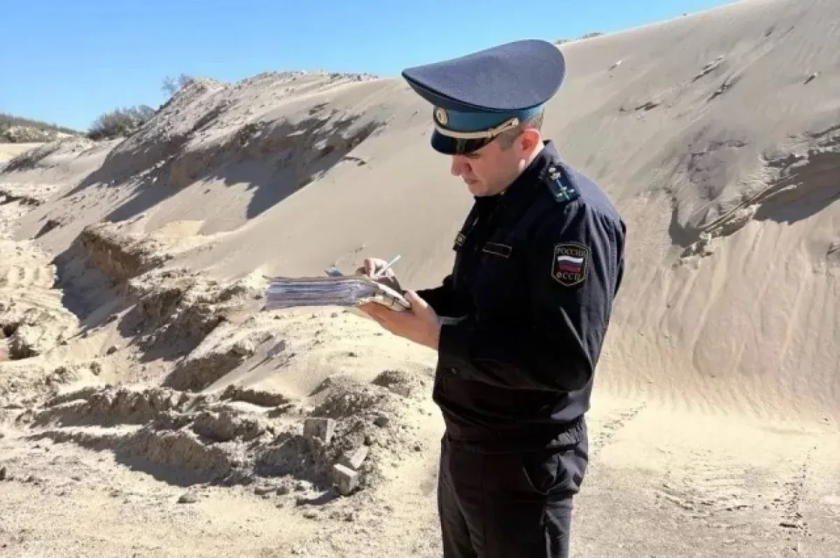 В Анапе снесли незаконную базу отдыха на берегу Черного моря