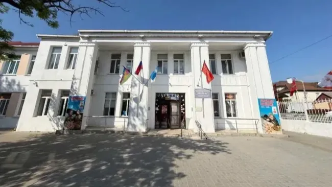 Здание первой школы &laquo;десятилетки&raquo; в Геленджике включено в реестр культурного наследия