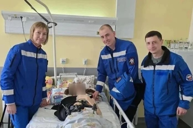 В Краснодаре медики спасли жизнь 13-летней девочке после падения с высоты